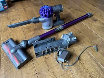 Photo of free Dyson vacuum - poor battery life (Hitchin Herts) #1