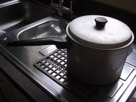 Photo of free Big aluminium saucepan (Walton-on-Thames KT12) #1