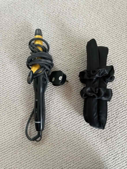 Photo of free Curling tongs and heatless curl set (Ham, Richmond, TW10) #1