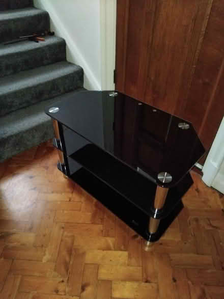 Photo of free Glass TV stand (Windsor Town Centre - SL4) #1