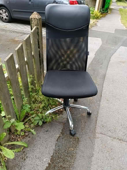 Photo of free chair (LS6) #1