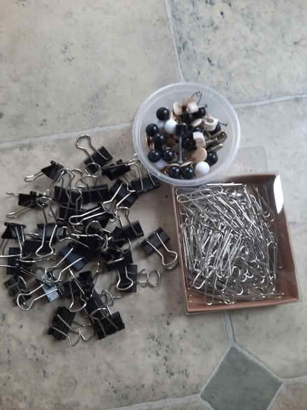 Photo of free office sundries (Reddish SK4) #1