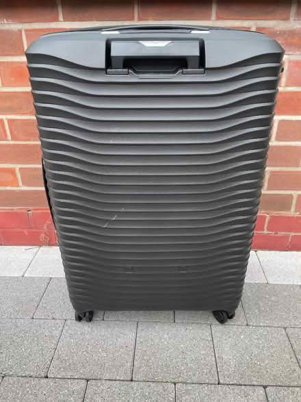 Photo of free Samsonite Upscale 4 wheel hardshell large suitcase (Bromborough Pool CH62) #1