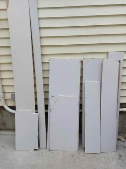Photo of free pieces of drywall (Danforth/Woodbine) #1