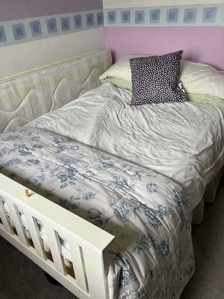 Photo of free Queen/ single bunk bed (Swindon SN25) #4