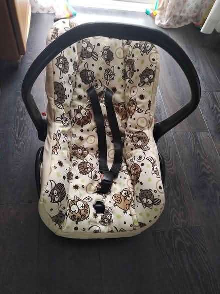 Photo of free baby car seat, washed and ready (Colindale NW9) #1