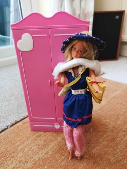 Photo of free Barbie wardrobe & doll (Brincliffe Edge S7) #3