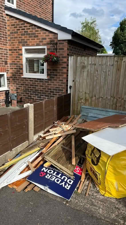 Photo of free Random bits and pieces (M40) #1