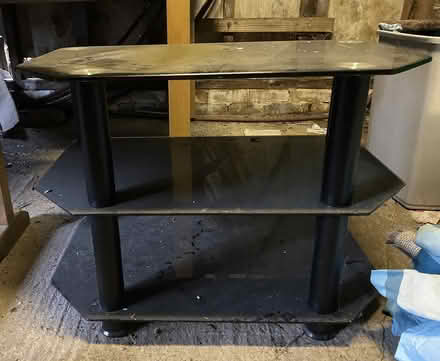 Photo of free TV stand (Sutton-in-Ashfield, NG17) #3