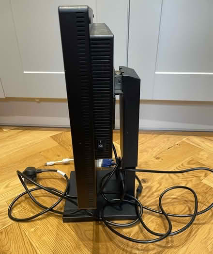 Photo of free Monitor (N10 near Colney Hatch Lane) #3