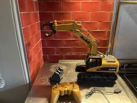 Photo of free Remote control digger toy (Upperthorpe S6) #1