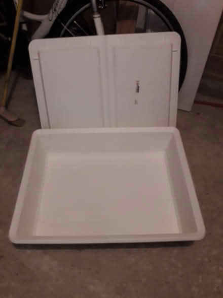 Photo of free Flat plastic box (HP3 Apsley) #1
