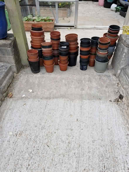 Photo of free Flowerpots (Woodside TF7) #1