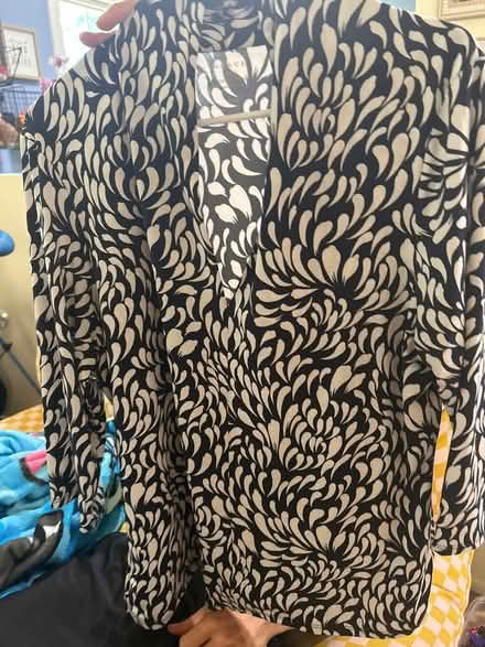 Photo of free Women’s clothing (Woodfield Rd &Airpark Rd) #3