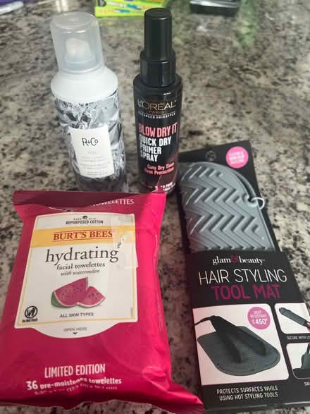 Photo of free Beauty products (Heights) #1