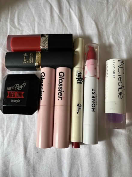 Photo of free Collection of lipsticks (Charlton) #1