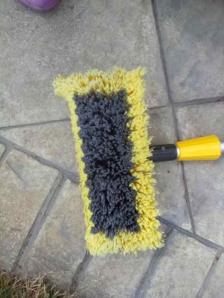 Photo of free Soft Brush On Extending Pole (DA13) #1