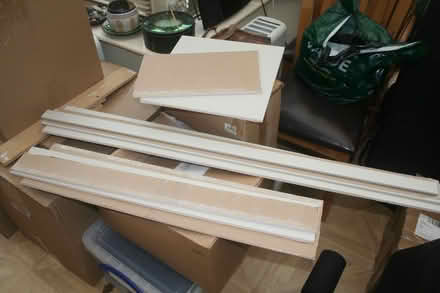 Photo of free pieces of plaster board + 1/2 board (Brookhouse LA2) #1