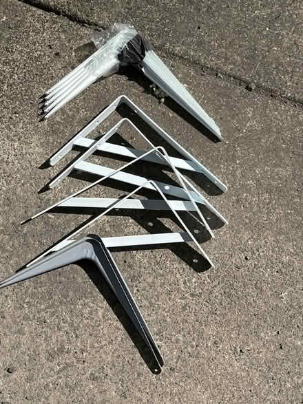Photo of free Shelf brackets, assorted (Camas - Livingston Mountain) #1