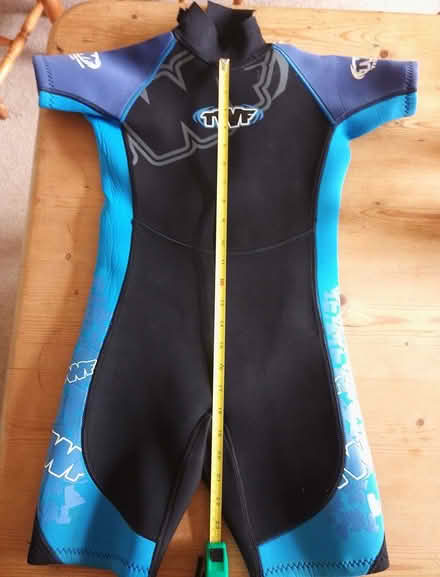 Photo of free Child's Shortie wetsuit - Size 4? (approx 4-7yo) (Penrith CA11) #3