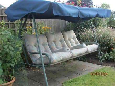 Photo of free 3 seater swing garden bench (Shepperton nr. Walton Bridge) #3