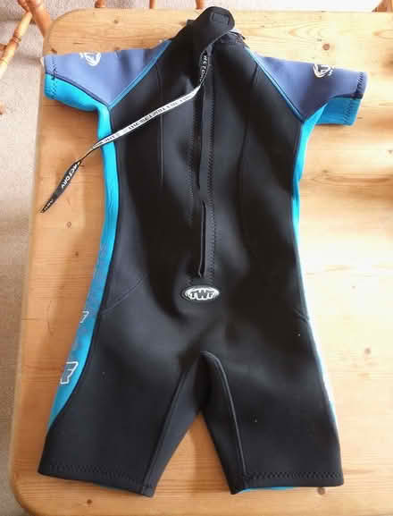 Photo of free Child's Shortie wetsuit - Size 4? (approx 4-7yo) (Penrith CA11) #1
