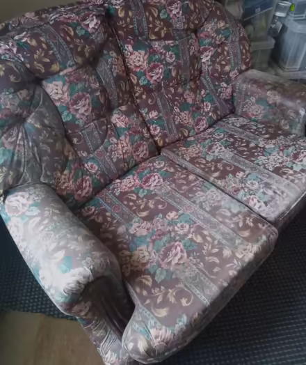 Photo of free 2 seater settee with cushions (Salford) #4