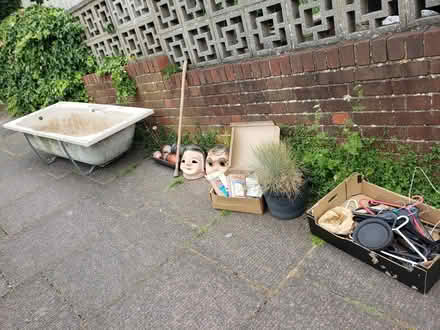 Photo of free Bathtub planters, potted plants & various items (Queen's Park BN2) #1