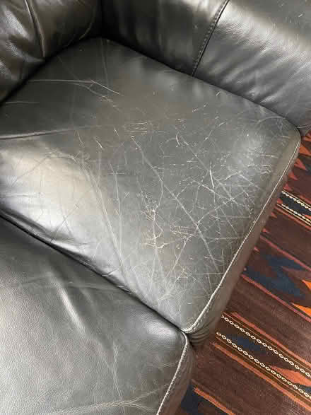 Photo of free Leather sofa 2-seater (Sevenoaks, near Station) #2
