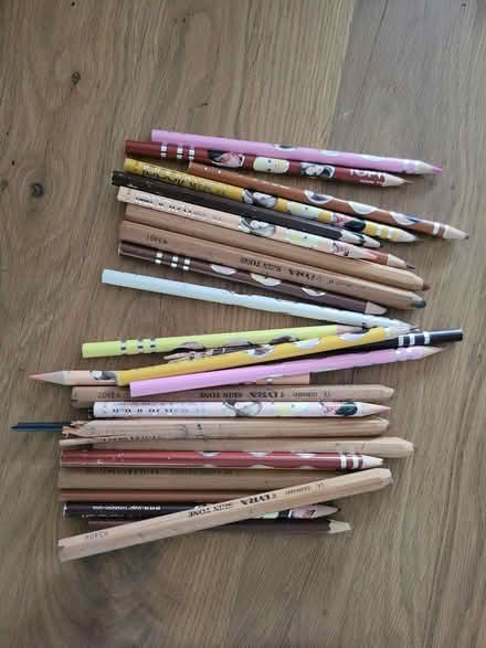 Photo of free Couloured pencils (Herne Hill SE24) #2