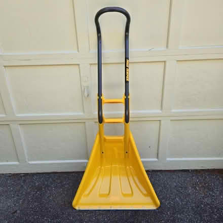 Photo of free Snow shovel (Groton/Ayer line of rt 111) #1