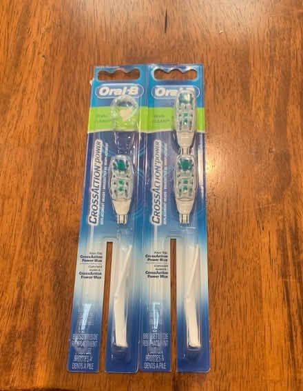 Photo of free Oral B replacement heads (Verano - Middlefield Road) #1