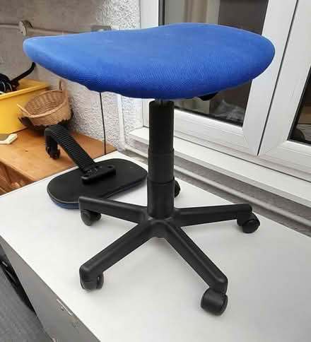 Photo of free Adjustable office stool! (Bernards Heath AL1) #1