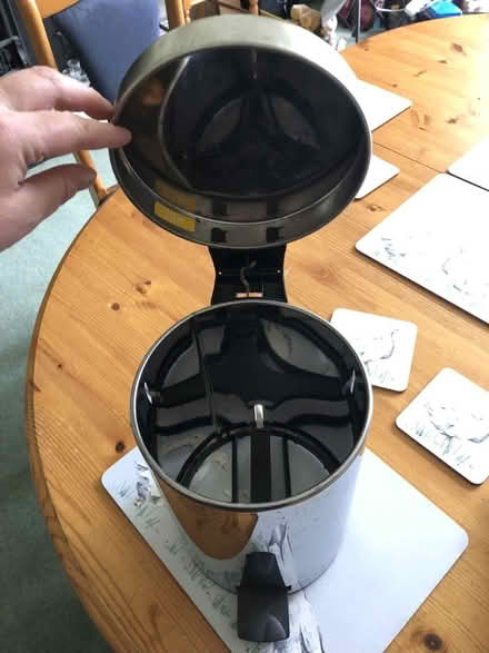 Photo of free Mini bin (Stirling FK8) #2