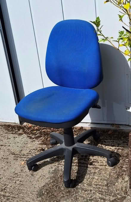 Photo of free Office chair (Oakley HP18) #1
