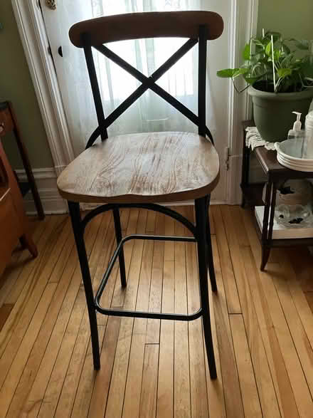 Photo of free Fabulous Tall Stool (Hintonburg) #1