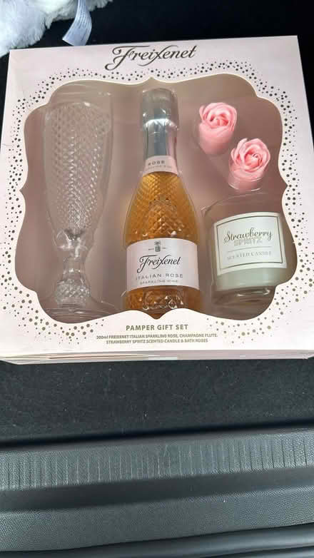 Photo of free Woman Gift set (Wavendon MK17) #1