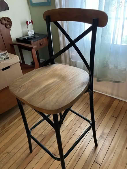 Photo of free Fabulous Tall Stool (Hintonburg) #2