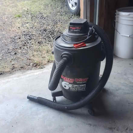 Photo of free Wet/Dry Vac (Olympia) #1