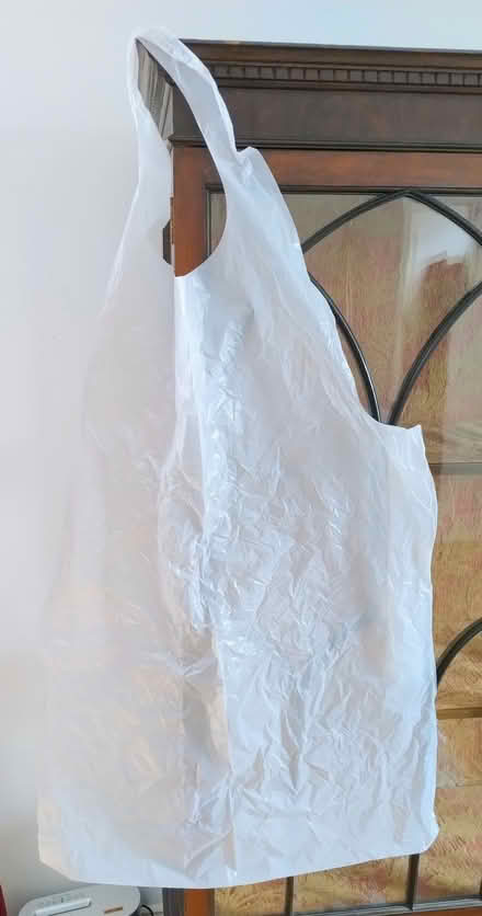 Photo of free New large disposable aprons x100 (LU7 Leighton Buzzard) #2