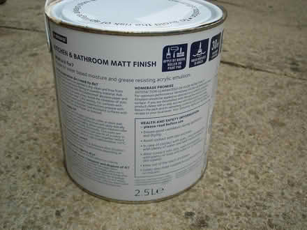 Photo of free Magnolia Bathroom / Kitchen paint (NR Farnham) #3