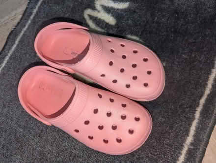 Photo of free Pink Crocs (replica) (SE5) #2