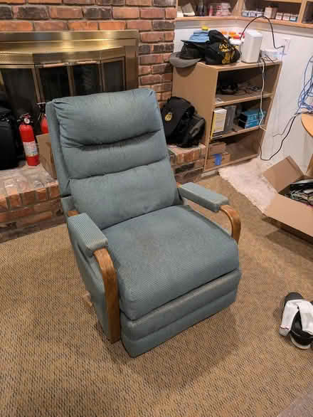 Photo of free Manual recliner (Ypsilanti Township, Ford Lake) #1