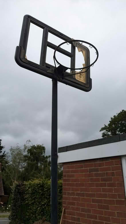 Photo of free Basketball hoop (Welwyn Garden City AL8) #1