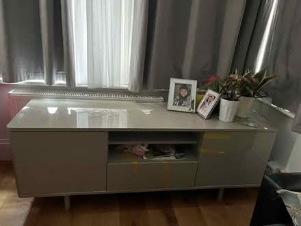 Photo of free TV Unit Gloss Grey TV Stand (Isleworth TW7) #2