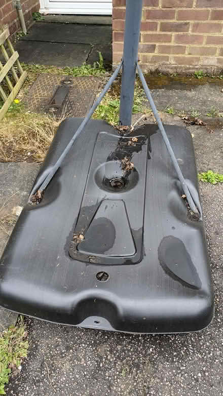 Photo of free Basketball hoop (Welwyn Garden City AL8) #2