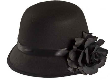 Photo of free 1920s/1930s fancy dress cloche hats (Cookham SL6) #3