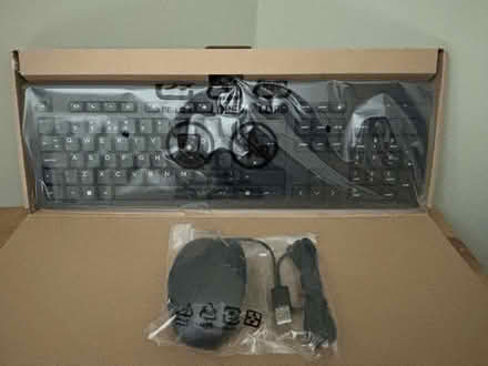 Photo of free Hewlett Packard wired keyboard and mouse (Penrith CA11) #1