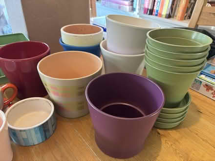 Photo of free Plant Pots (ME10) #2