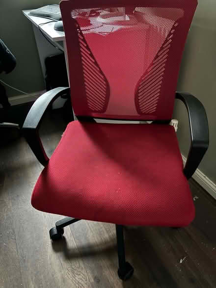 Photo of free Desi chair (CW11)